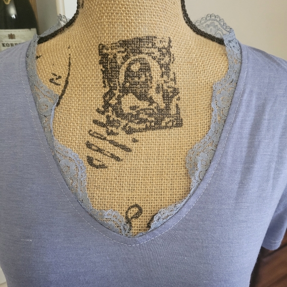 Shein Sweet Top - Picture 2 of 5